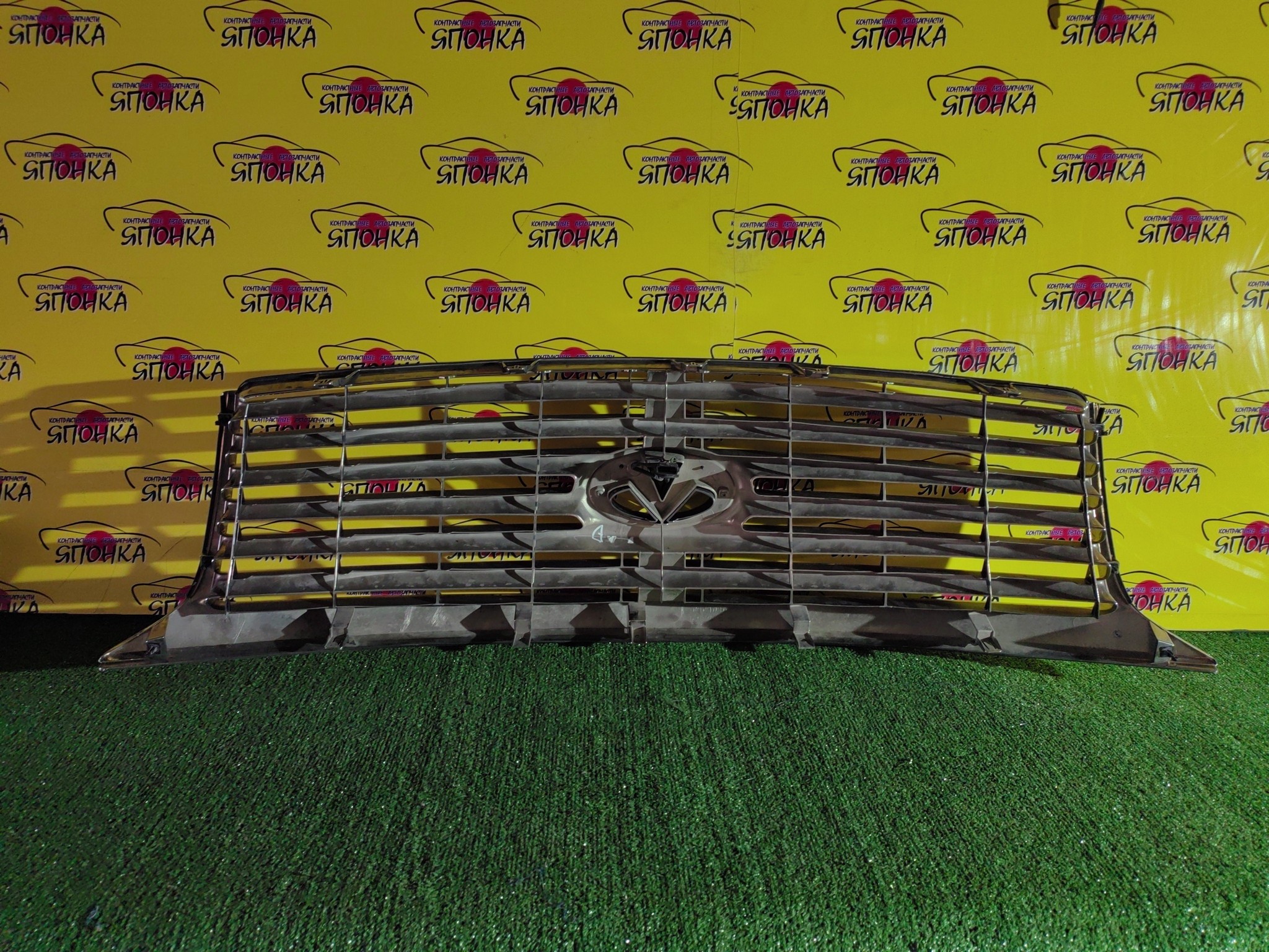 РЕШЕТКА РАДИАТОРА/INF/INFINITI QX56/Z62/С КАМЕРОЙ