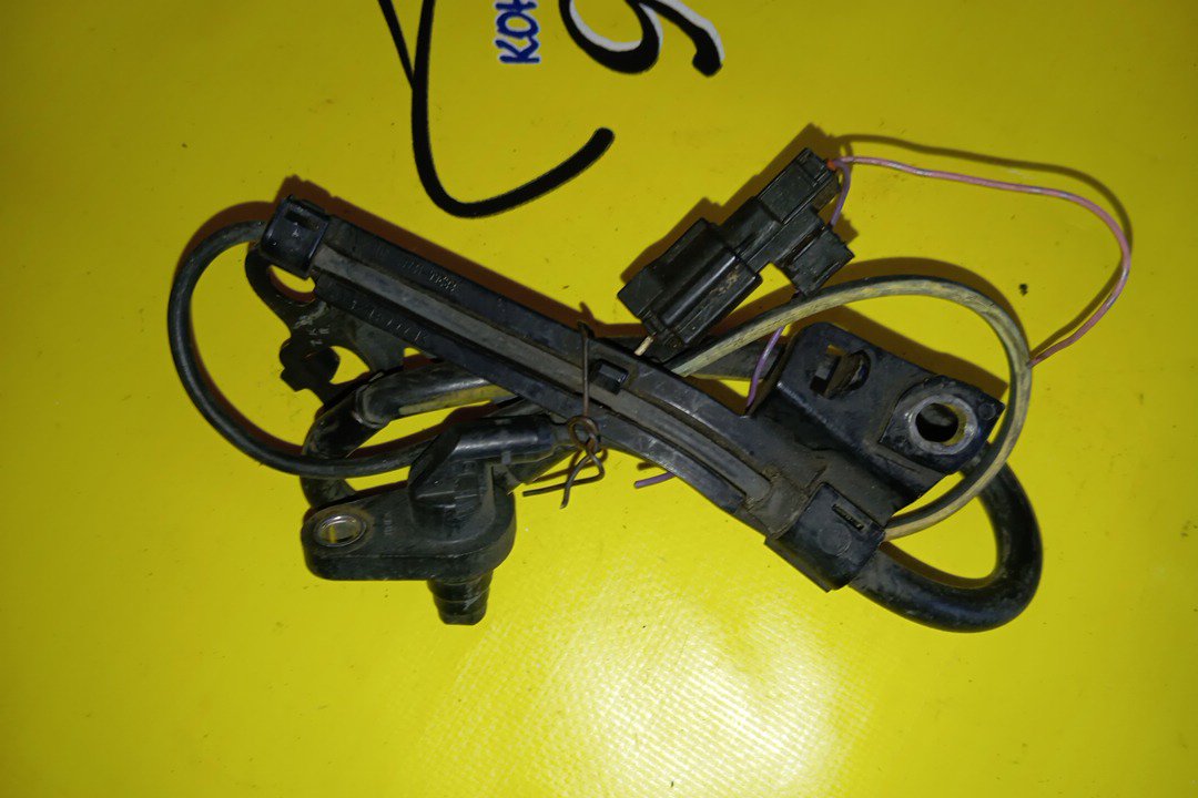 ДАТЧИК ABS/TOY/NOAH/VOXY/ZRR70/F/R