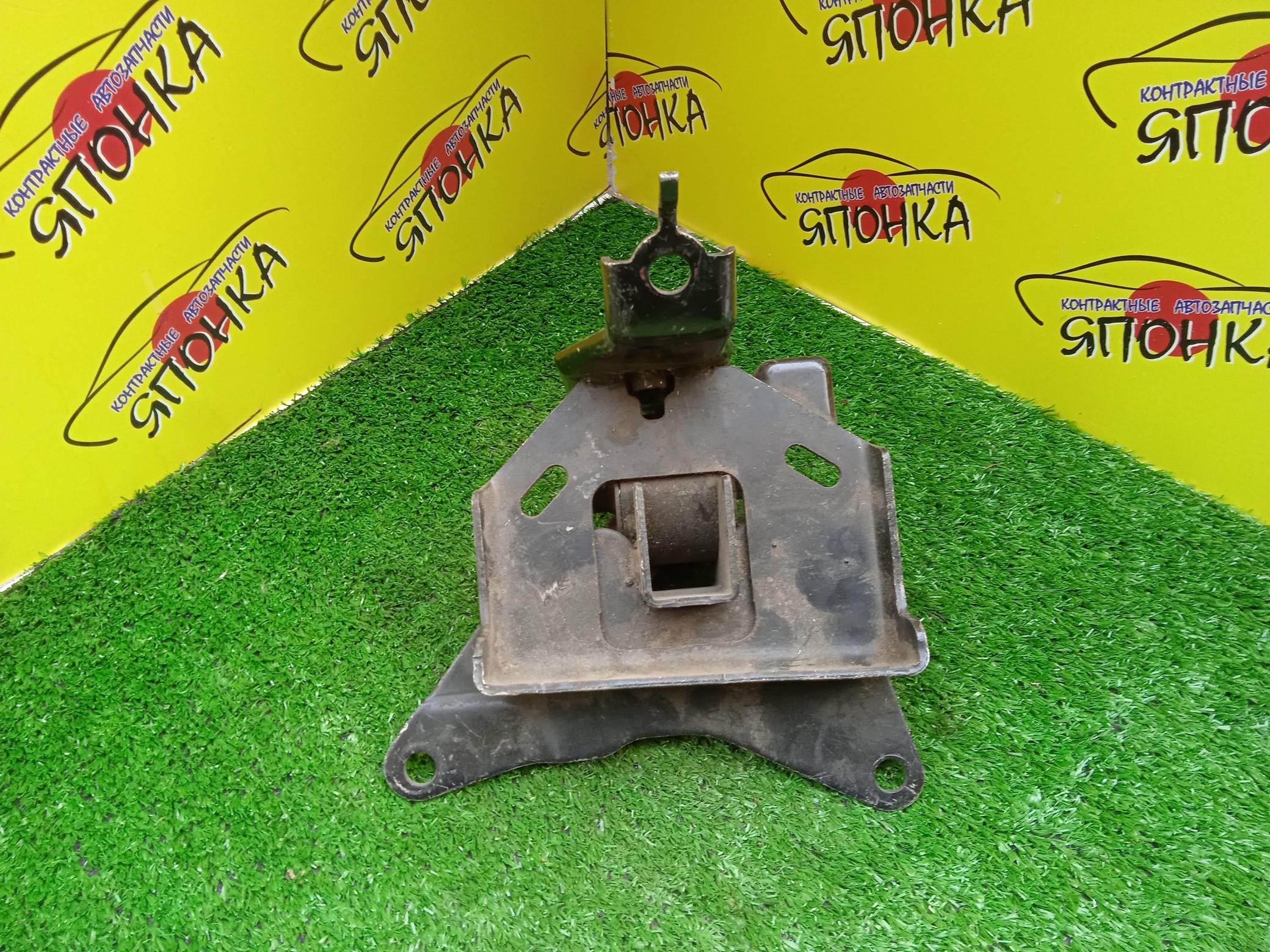 ПОДУШКА ДВС/TOY/RACTIS/VITZ/NCP100/NCP91/1NZ/F/L