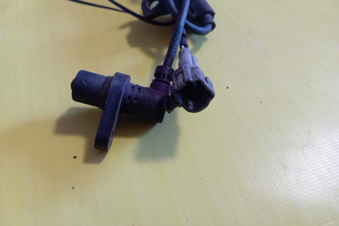 ДАТЧИК ABS/TOY/OPA/ACT10/ZCT10/ZCT15/ZNE10/AZT240/AZT241/F/L