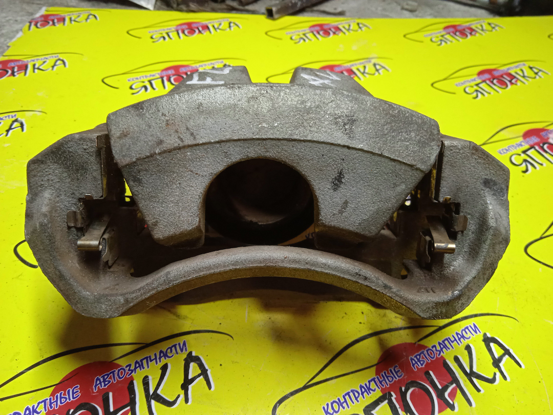 СУППОРТ/TOY/CAMRY/AVV50/63-28 СКОБА 28V/F/L