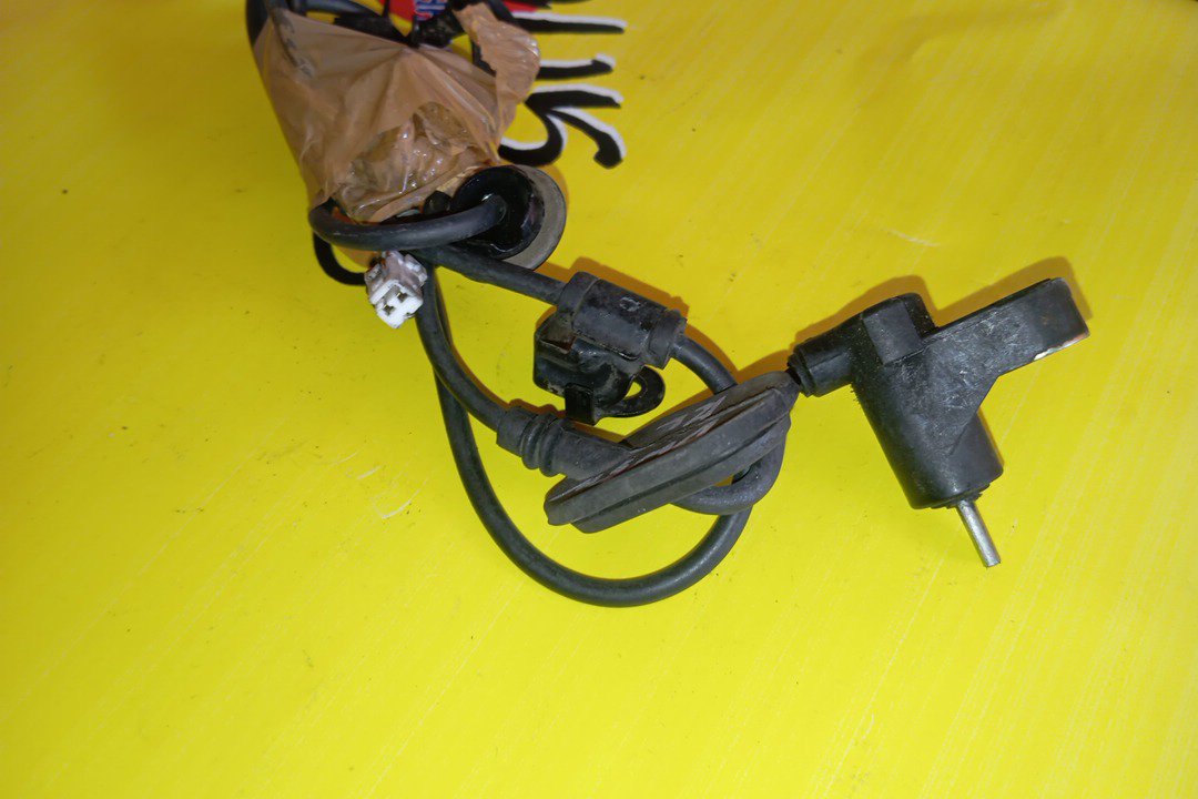 ДАТЧИК ABS/MAZ/DEMIO/DW3W/DW5W/B/L