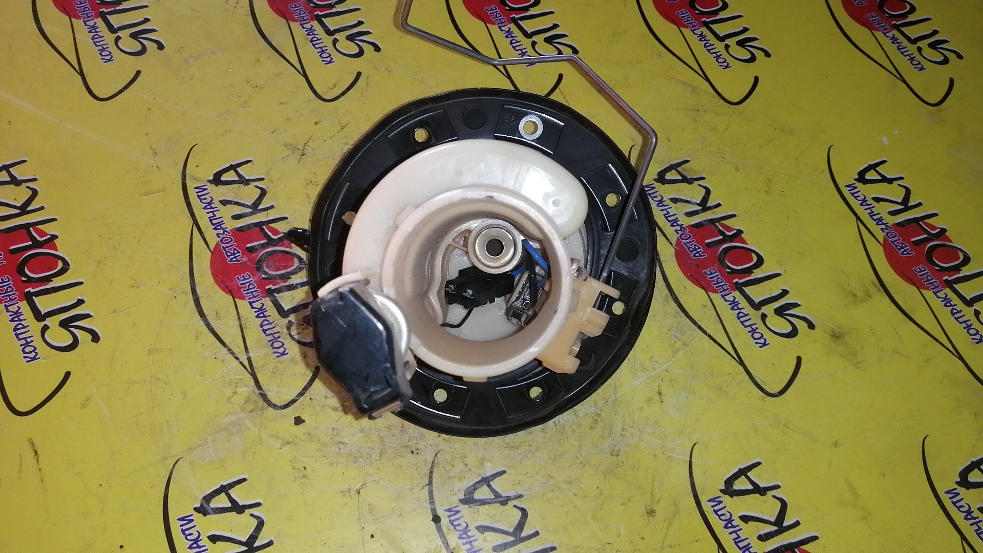 КОРПУС БЕНЗОНАСОСА/HON/STEPWAGON/RF3/RF4/RF5/RF6/RF7/RF8/1 ШТУЦЕР