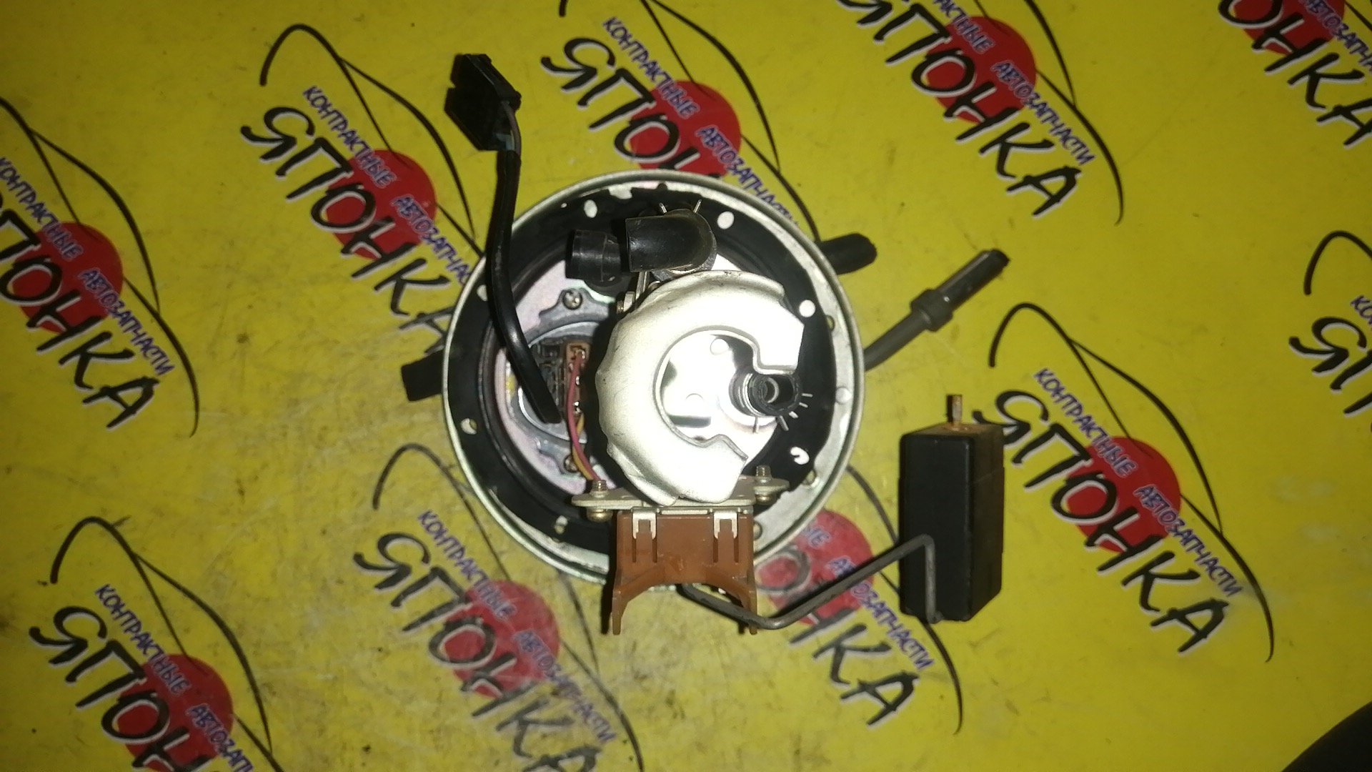 КОРПУС БЕНЗОНАСОСА/TOY/COROLLA/SPRINTER/SPRINTER CARIB/AE100/AE100G/AE101/AE101G/AE104/AE104G/AE111/AE111G/EE101/EE104G/3 ШТУЦЕРА/КРУГЛЫЙ