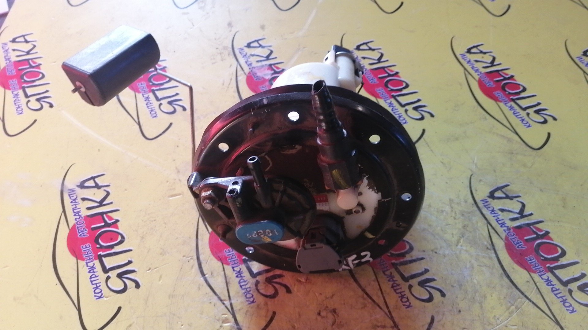 КОРПУС БЕНЗОНАСОСА/HON/STEPWAGON/RF3/RF4/RF5/RF6/RF7/RF8/1 ШТУЦЕР