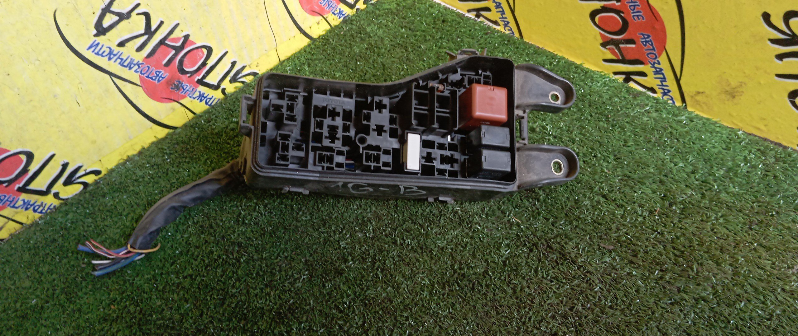 БЛОК ПРЕДОХРАНИТЕЛЕЙ ПОД КАПОТ/TOY/MARK II/MARK II BLIT/VEROSSA/GX110/GX110W/GX115/GX115W/JZX110/1G-FE/1JZ-FSE/1JZ-GE/1JZ-GTE/БОЛЬШОЙ