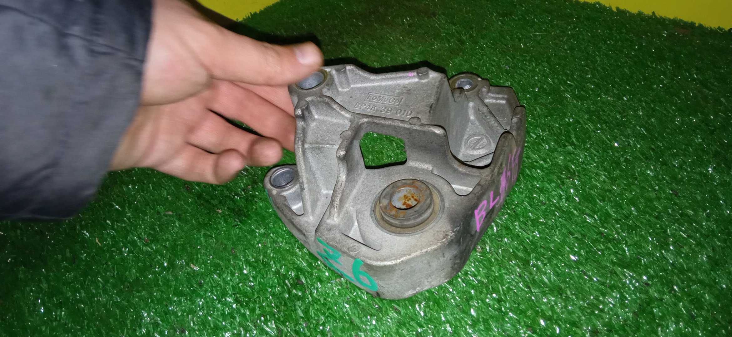 КРОНШТЕЙН ОПОРЫ ДВС/MAZ/AXELA/MAZDA3/BL/BK/Z6/BP4K-39-010/B