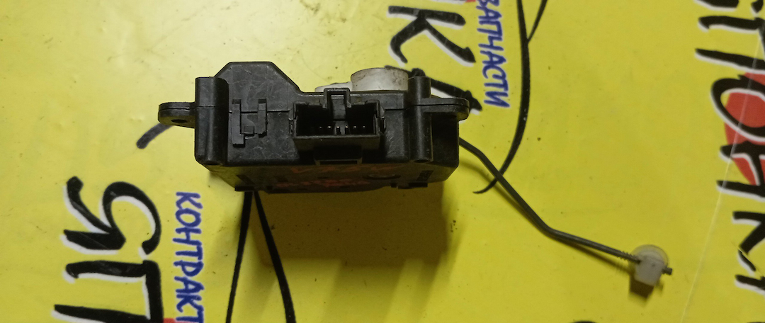 СЕРВОПРИВОД ЗАСЛОНОК ПЕЧКИ/MMC/PAJERO/MPV/CHARIOT/V75W/LW3W/N94W/063700-7040