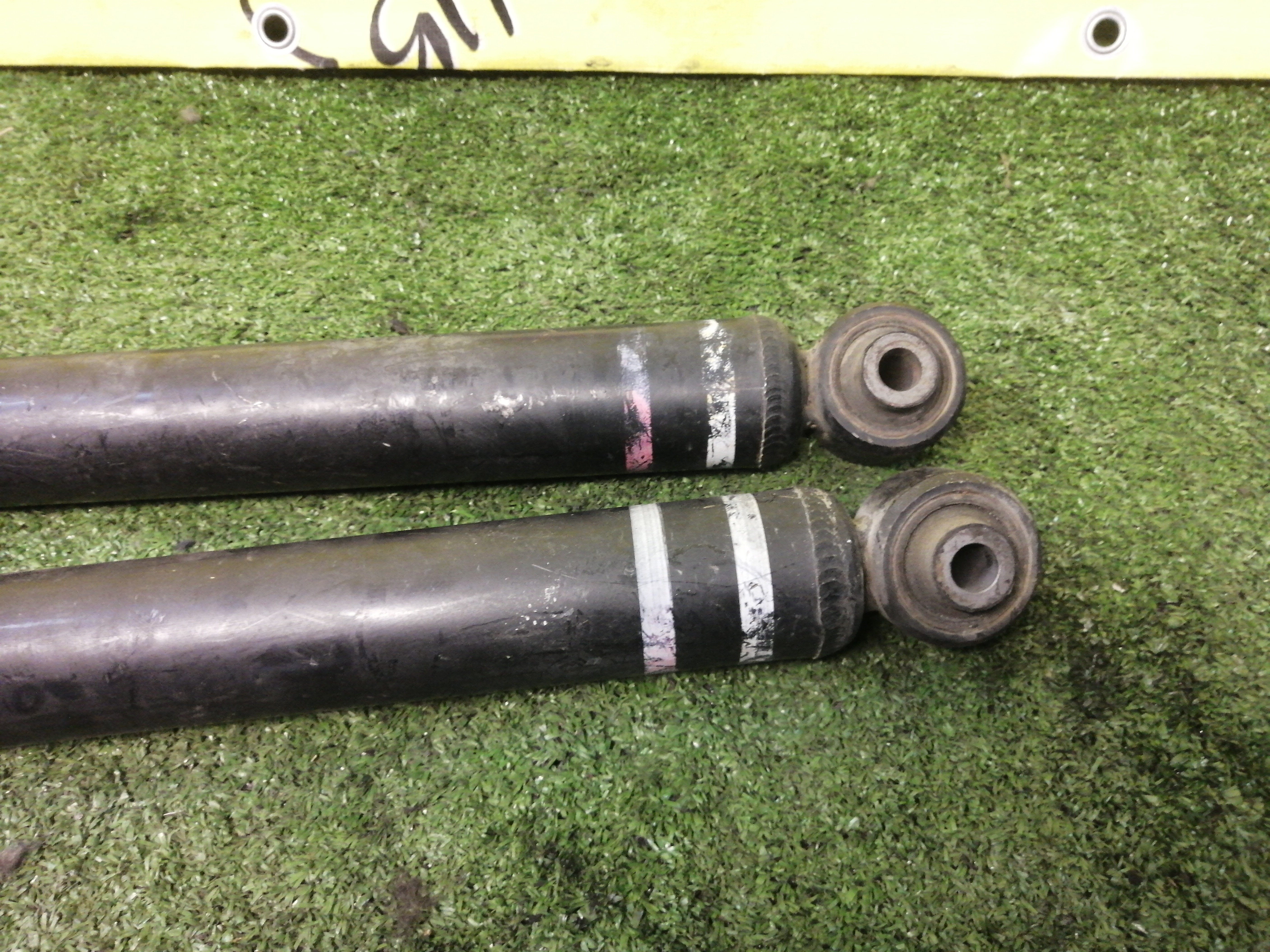 АМОРТИЗАТОР/NIS/JUKE/YF15/B