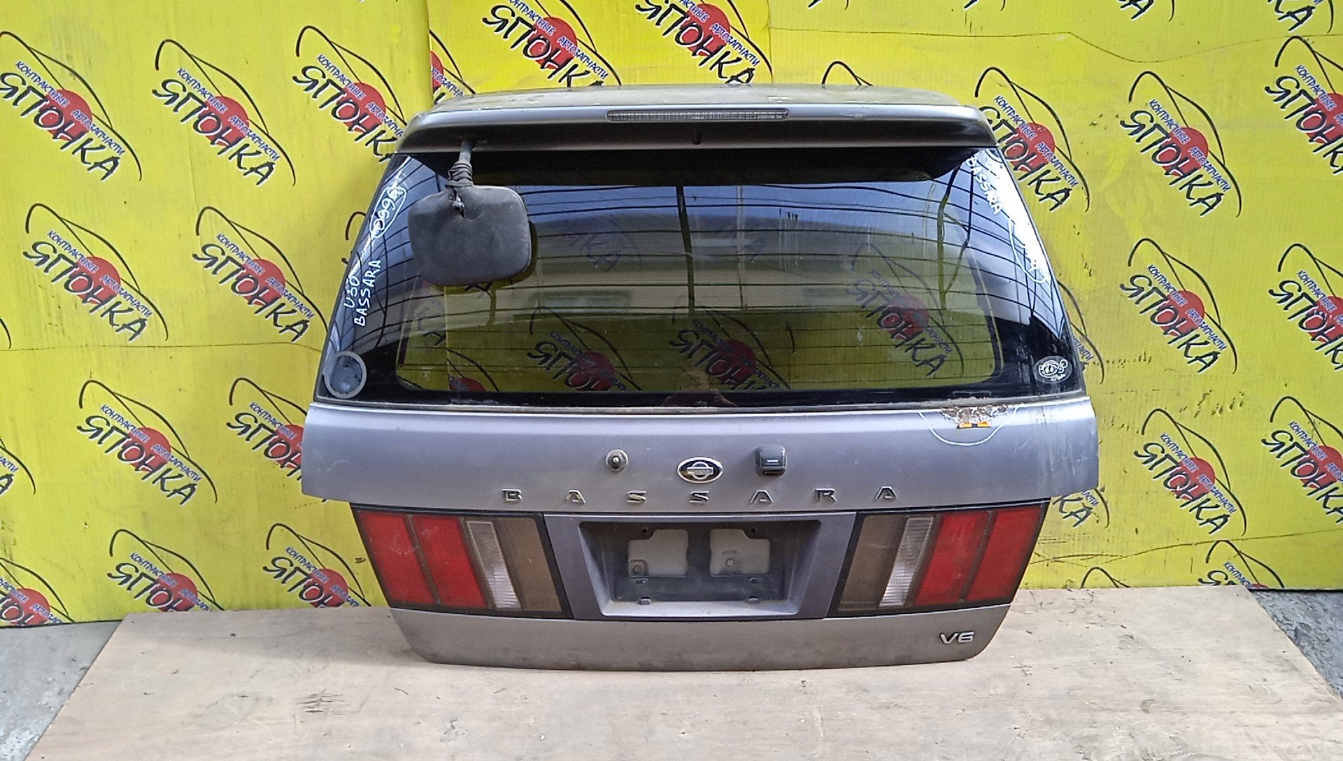 ДВЕРЬ ЗАДНЯЯ/NIS/BASSARA/JHU30/JNU30/JTNU30/JTU30/JU30/JVNU30/JVU30/K0100AD7ME/0100AD7MM/СО СПОЙЛЕРОМ