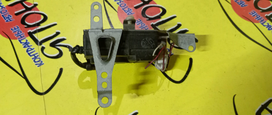 СЕРВОПРИВОД ЗАСЛОНОК ПЕЧКИ/TOY/CAMRY/VISTA/SV30/063700-2861