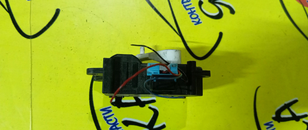 СЕРВОПРИВОД ЗАСЛОНОК ПЕЧКИ/TOY/AVENSIS/ADT270/ADT271/AZT270/WWT270/WWT271/ZRT270/ZRT271/ZRT272/113800-2810