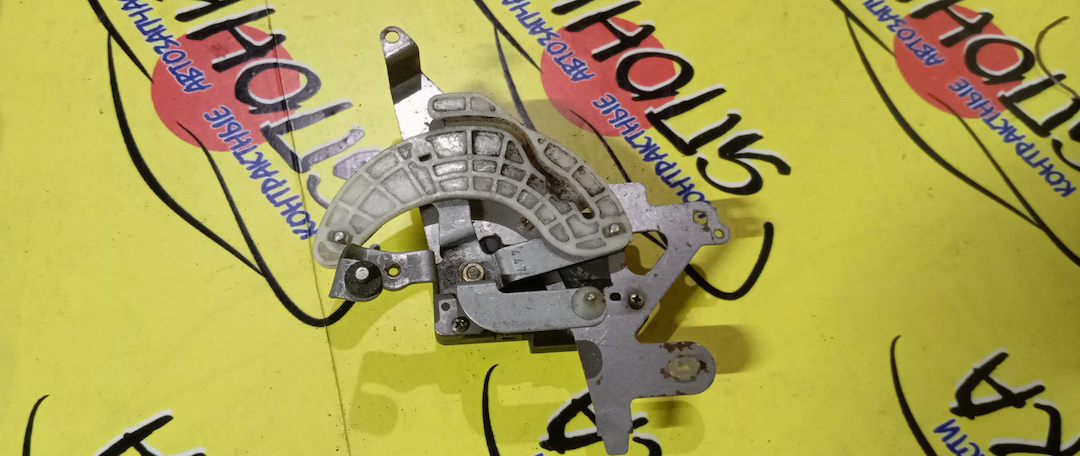СЕРВОПРИВОД ЗАСЛОНОК ПЕЧКИ/TOY/CAMRY/VISTA/SV40/063700-5511