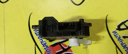 СЕРВОПРИВОД ЗАСЛОНОК ПЕЧКИ/TOY/IST/VITZ/PLATZ/FUNCARGO/NCP60/SCP10/NCP20/063700-8960