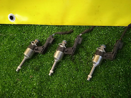 ФОРСУНКА/VW/SKODA/GOLF/PASSAT CC/8P/5K1/5M1/AJ5/B7/CBZ/03F906036B/В СБОРЕ С РАМПОЙ