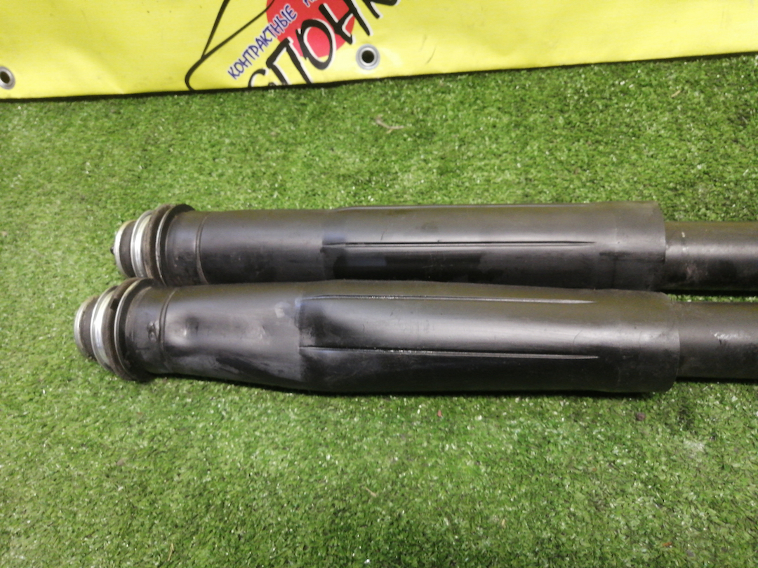 АМОРТИЗАТОР/TOY/IST/RACTIS/PRIUS ALPHA/COROLLA FIELDER/COROLLA AXIO/NCP110/NCP120/NKE165/NKE165G/NSP120/NZE161/NZE161G/ZSP110/ZVW40W/ZVW41W/B