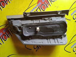 ФОНАРЬ/TOY/NOAH/VOXY/ZRR70G/ZRR70W/ZRR75G/ZRR75W/28199/R