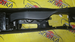 ПОДЛОКОТНИК/NIS/X-TRAIL/NT31