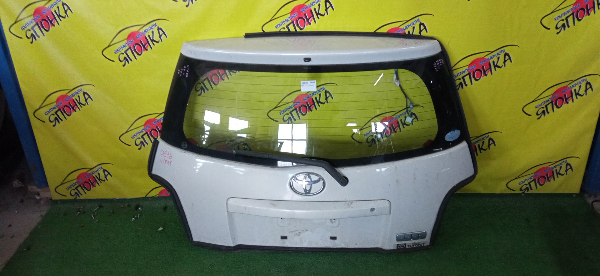 ДВЕРЬ ЗАДНЯЯ/TOY/IST/NCP60/NCP61/NCP65