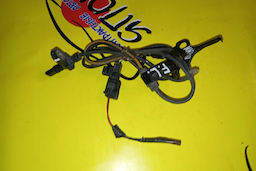ДАТЧИК ABS/TOY/AQUA/COROLLA FIELDER/RACTIS/SIENTA/NHP10/NRE160/NZE161/NZE164/NKE165/NRE161/ZRE162/NSP120/NCP120/NSP122/NCP125/NSP170/NHP170/NSP172/NCP175/NSP130/F/L