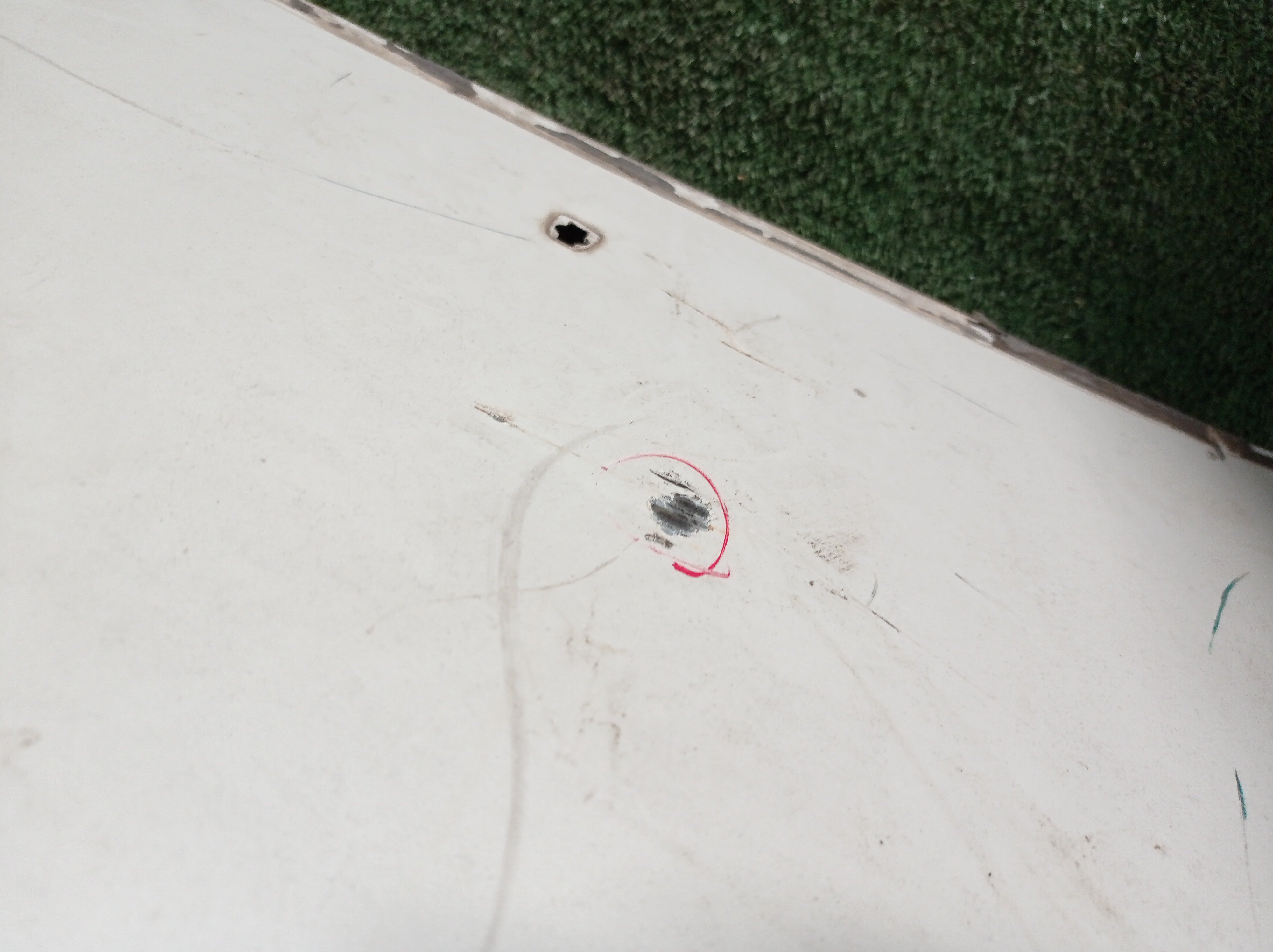 КАПОТ/TOY/NOAH/AZR60/AZR65/УЦЕНКА