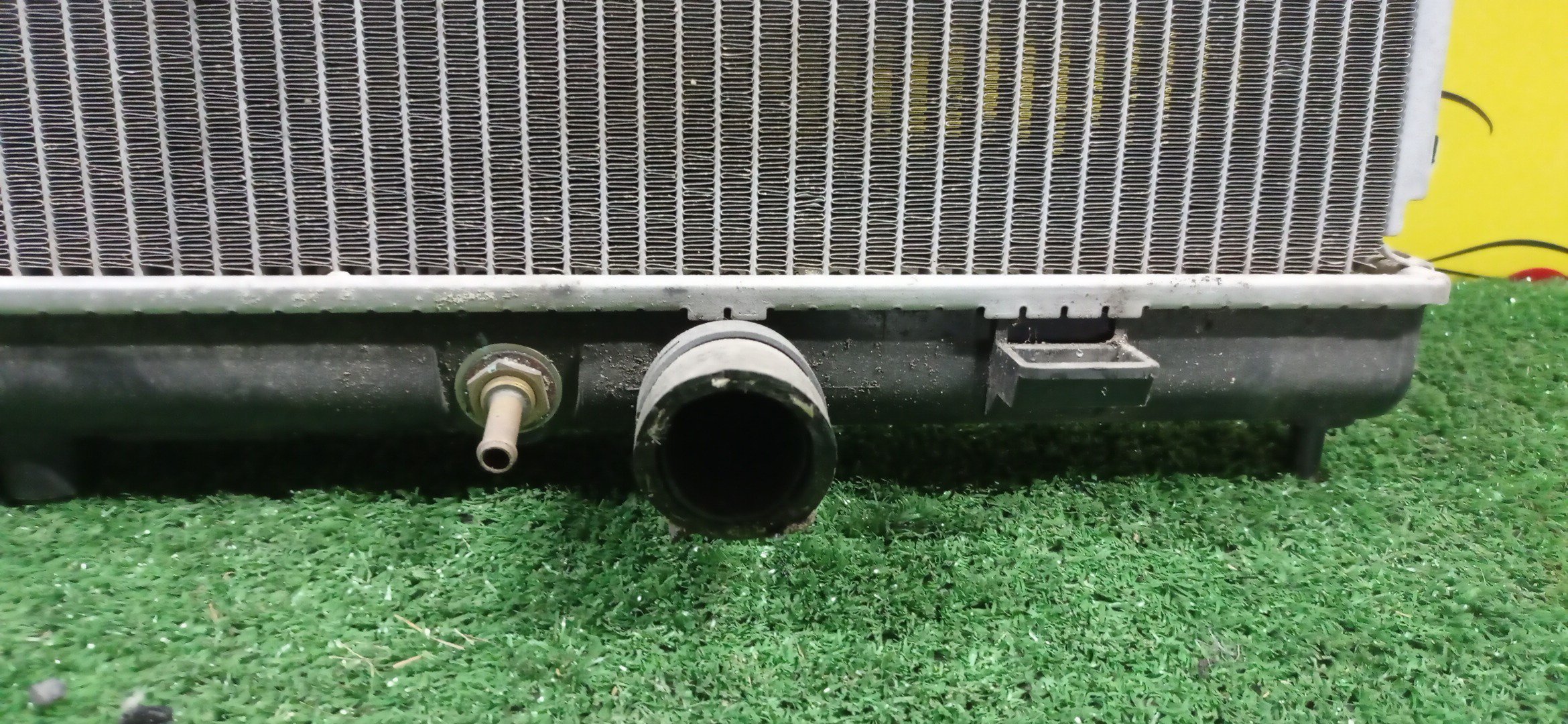 РАДИАТОР ДВИГАТЕЛЯ/NIS/TIIDA/WINGROAD/HR15DE/C11/Y12/AT/С ТРУБКАМИ