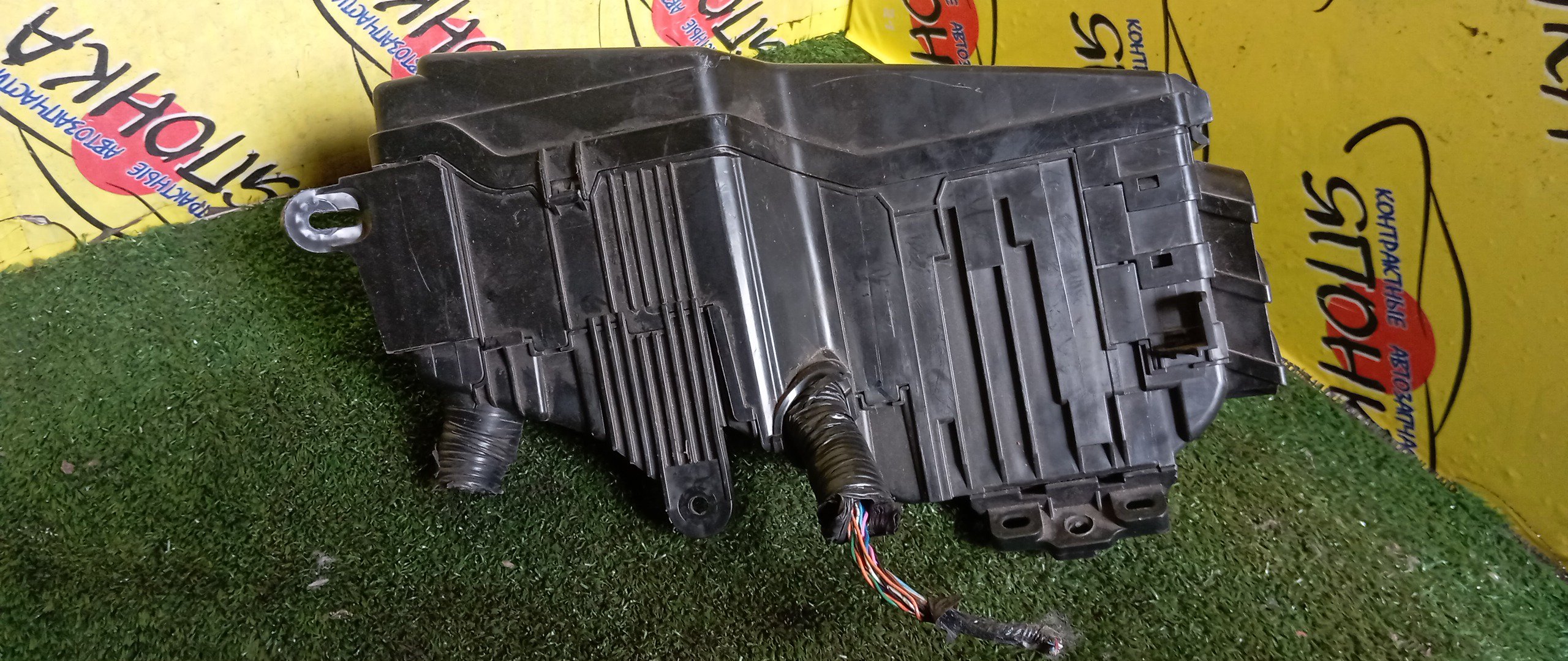 БЛОК ПРЕДОХРАНИТЕЛЕЙ ПОД КАПОТ/NIS/TEANA/VQ25/J32/БОЛЬШОЙ