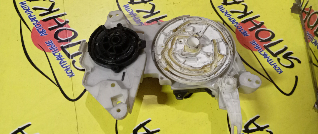 СЕРВОПРИВОД ЗАСЛОНОК ПЕЧКИ/TOY/CAMRY/AVV50/0638000172