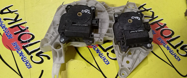 СЕРВОПРИВОД ЗАСЛОНОК ПЕЧКИ/TOY/CAMRY/AVV50/0638000172