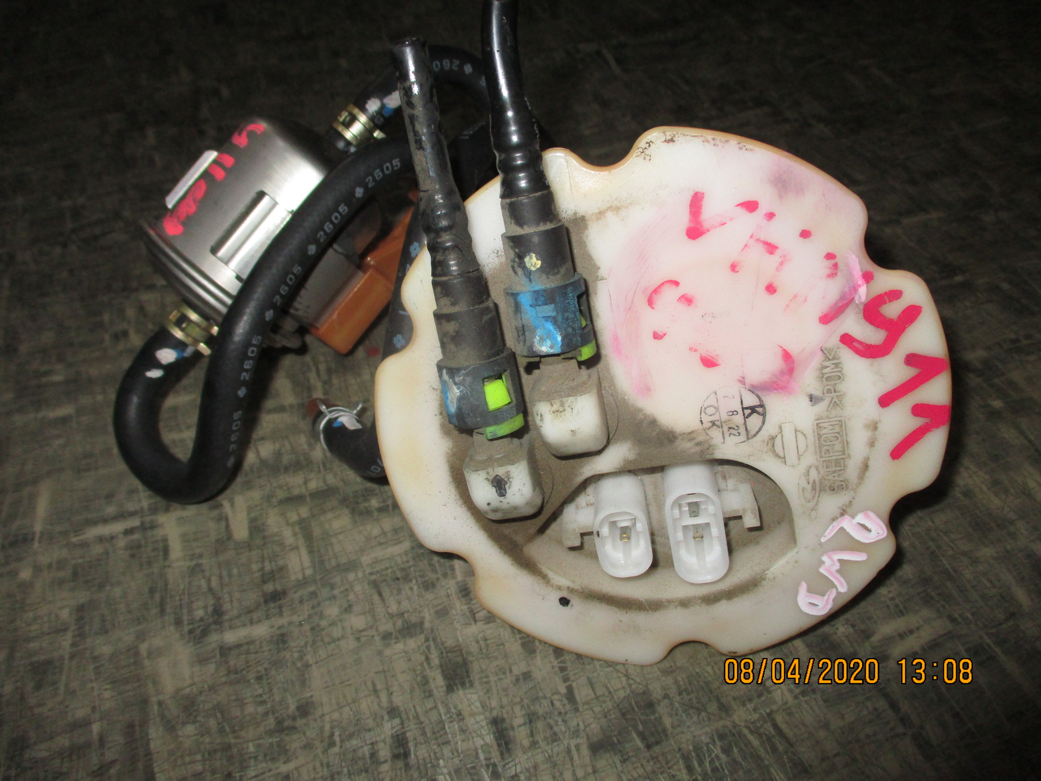 КОРПУС БЕНЗОНАСОСА/NIS/AD/WINGROAD/VEY11/VFY11/VGY11/VY11/WFY11/WHY11/WPY11/WRY11/WHNY11/2 ШТУЦЕРА/2 ФИШКИ