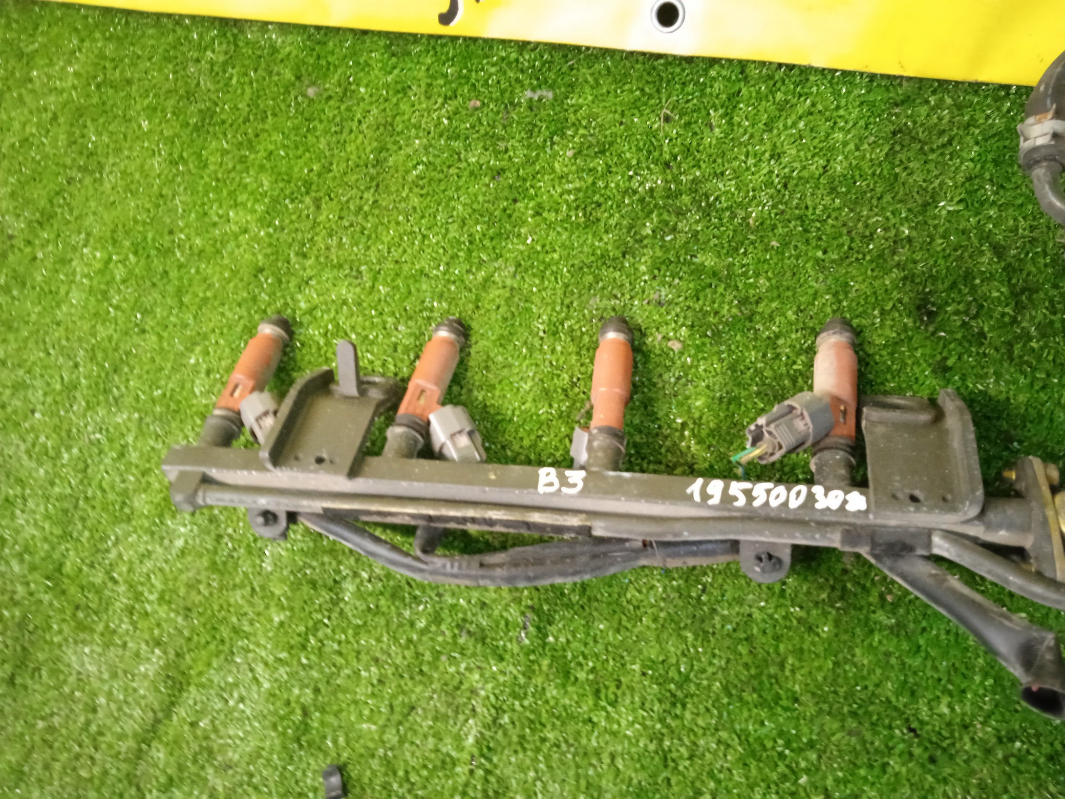 ФОРСУНКА/MAZ/B3/B5/В СБОРЕ С РАМПОЙ/КОМПЛЕКТ/1955003020