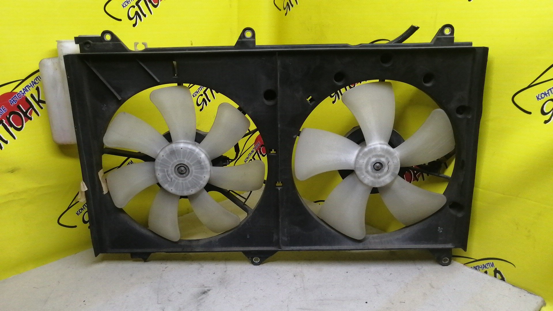 ДИФФУЗОР РАДИАТОРА/TOY/NOAH/VOXY/ZRR70/ZRR75G/AZR60/AZR65/3ZR-FE/3ZR-FAE/1AZ-FSE