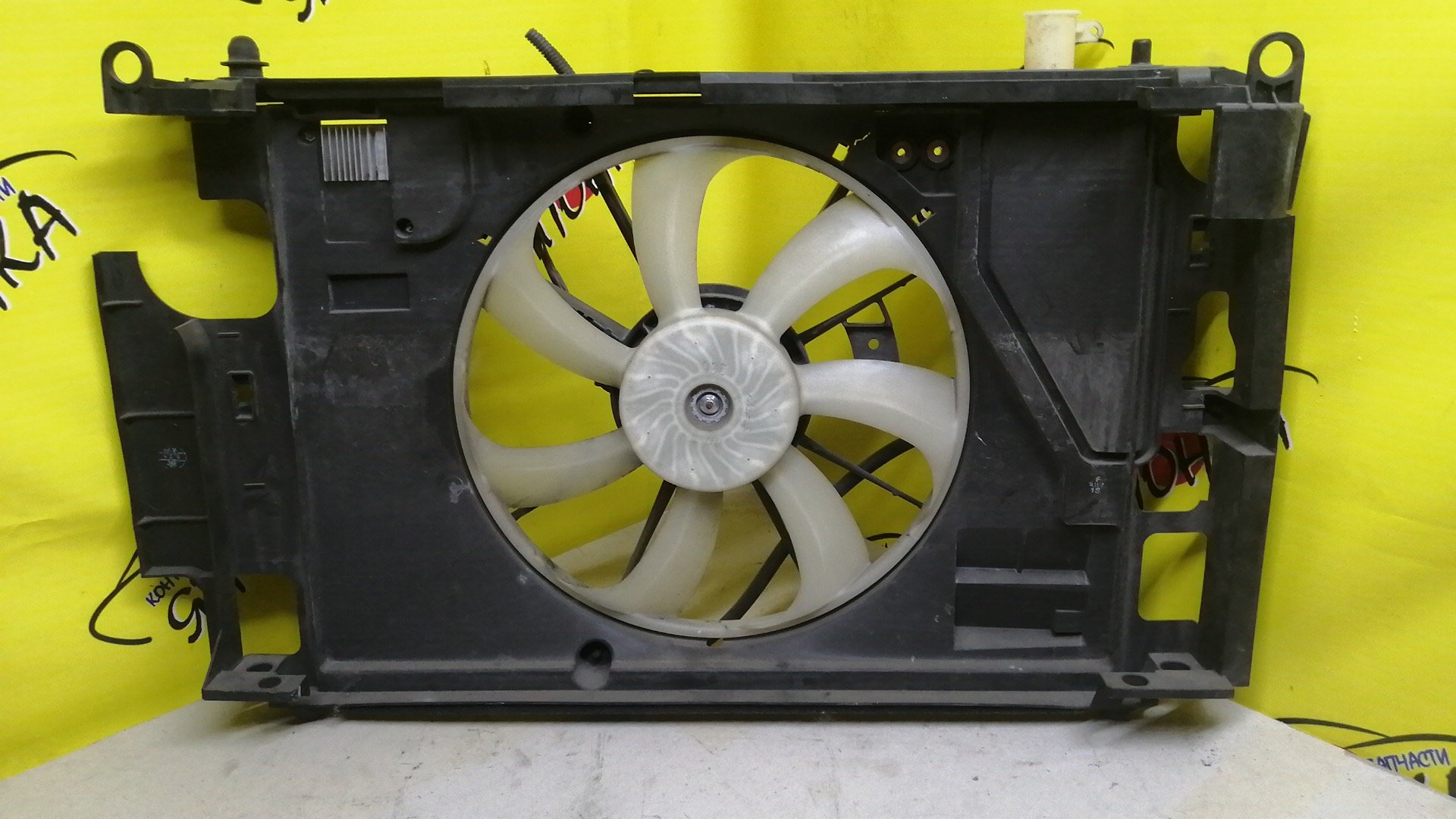 ДИФФУЗОР РАДИАТОРА/TOY/AQUA/NHP10/1NZ-FXE/С