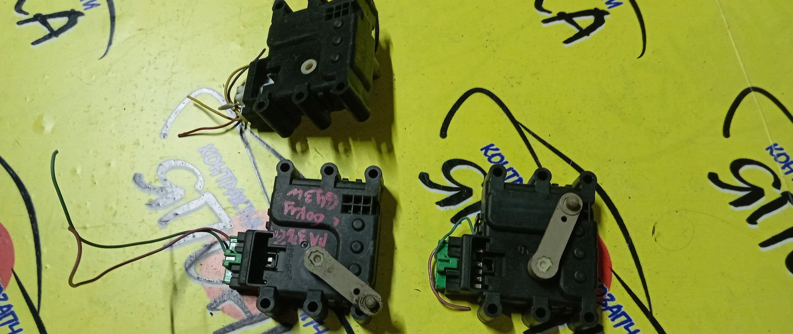 СЕРВОПРИВОД ЗАСЛОНОК ПЕЧКИ/MAZ/ATENZA/GY3W/РАЗЪЁМ СБОКУ/5 КОНТАКТОВ