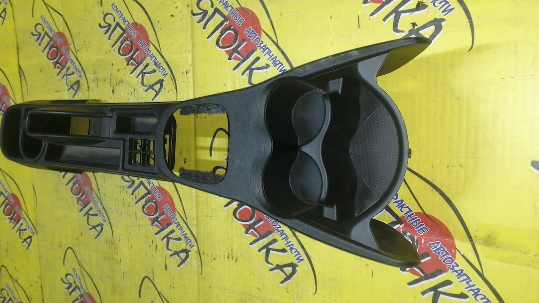 ПОДЛОКОТНИК/TOY/VITZ/YARIS/KSP130/NCP130/NSP135/NCP131