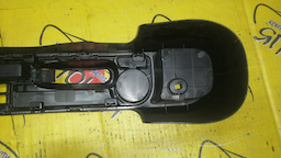 ПОДЛОКОТНИК/TOY/VITZ/YARIS/KSP130/NCP130/NSP135/NCP131