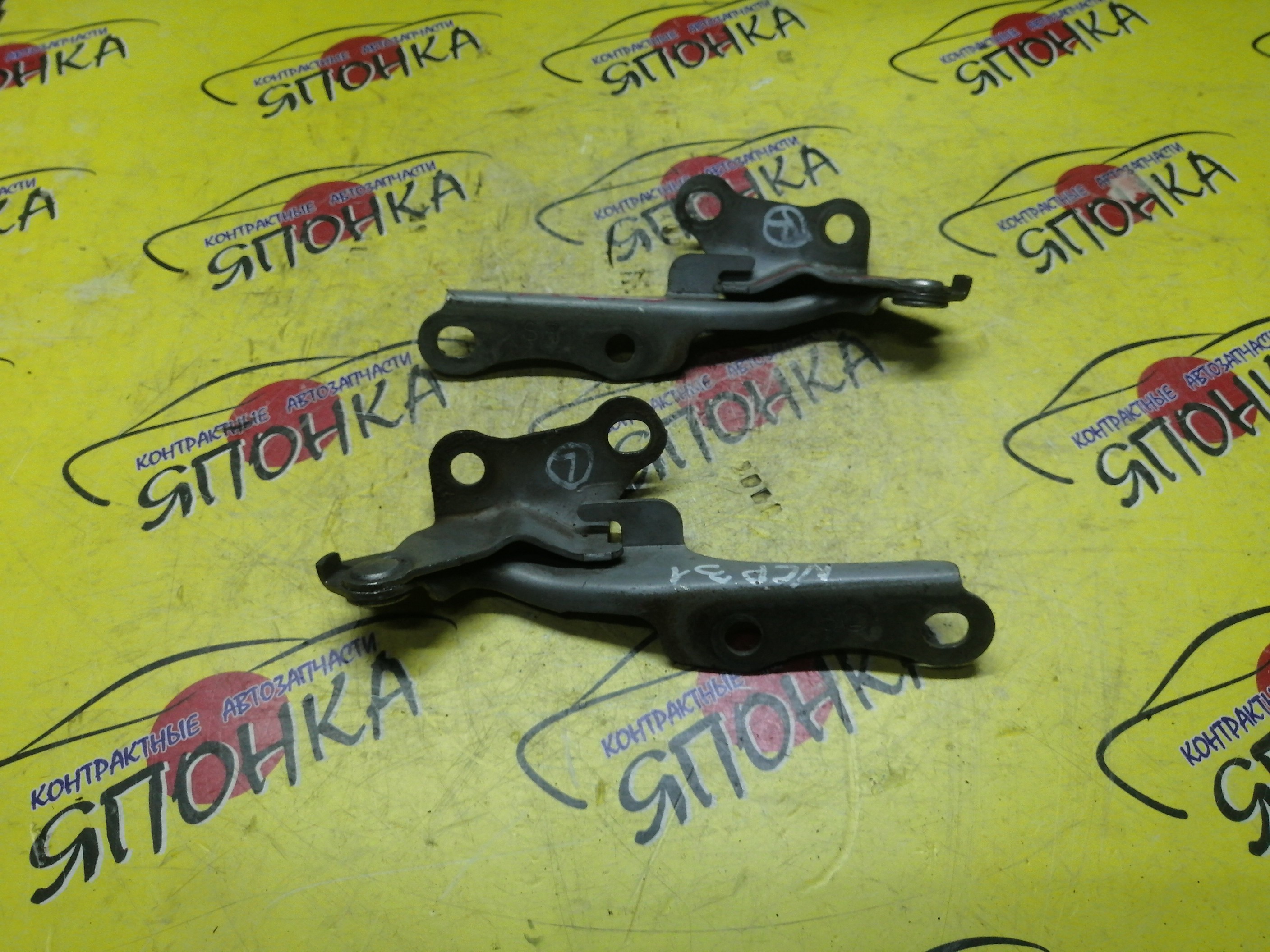 ПЕТЛЯ КАПОТА/TOY/BB/NCP30/NCP31/NCP35/КОМПЛЕКТ